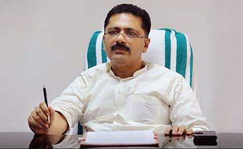 ഇടതുപക്ഷത്ത് നില്‍ക്കുമ്പോഴും കെടി ജലീല്‍ മത മൗലിക ലോക വീക്ഷണത്തിന്റെ പിടിയില്‍ തന്നെ