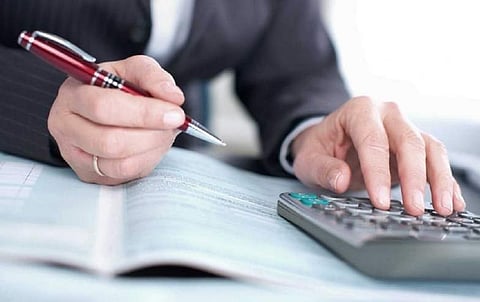 ചാർട്ടേഡ് അക്കൗണ്ടന്റുമാർക്ക് ബുധനാഴ്ച ഓഫിസ് തുറക്കാം; പ്രിന്റിങ് പ്രസുകൾ വെള്ളിയാഴ്ച പ്രവർത്തിപ്പിക്കാം 