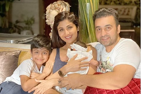 15ന് ഒരുപാട് പ്രത്യേകതകള്‍, രണ്ട് മാസമായ കുട്ടി സമീഷയെ കൈയിലെടുത്ത് ശില്‍പ; വിഡിയോ 