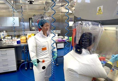 കൊറോണ വൈറസിനെ പുറത്തുവിട്ടത് വുഹാൻ ലാബിലെ പരിശീലനാർത്ഥി? 