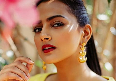 അന്നേ 'റോക്കിങ്' എന്നായിരുന്നു വിചാരം; ക്യൂട്ട് ചിത്രവുമായി മിഅറ്റ്20 ചലഞ്ചിൽ നടി ശ്രദ്ധ