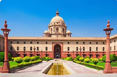 ശുചീകരണ തൊഴിലാളിക്ക് കോവിഡ്; രാഷ്ട്രപതി ഭവനിലെ 125 കുടുംബങ്ങള്‍ ക്വാറന്റൈനില്‍