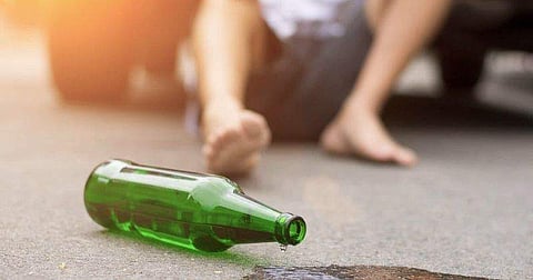 മദ്യലഹരിയില്‍ 41കാരന്‍ കാമുകിയെ കഴുത്തറുത്ത് കൊന്നു; കാലുകള്‍ മുറിച്ചെടുത്ത് പൊരിച്ച് തിന്നു; അറസ്റ്റ്