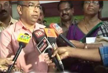 പ്രളയകാലത്ത് 60 സെന്റ്; കോവിഡ് സഹായത്തിനായി 3 ലക്ഷം; വേറിട്ട മാതൃകയുമായി ഈ ഡോക്ടര്‍