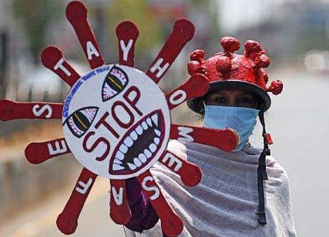 കോവിഡ് ബാധിച്ച് മരിച്ചവരുടെ സംസ്കാരം തടഞ്ഞാൽ മൂന്ന് വർഷം തടവും പിഴയും; കടുത്ത നടപടിയുമായി തമിഴ്നാട് സർക്കാർ