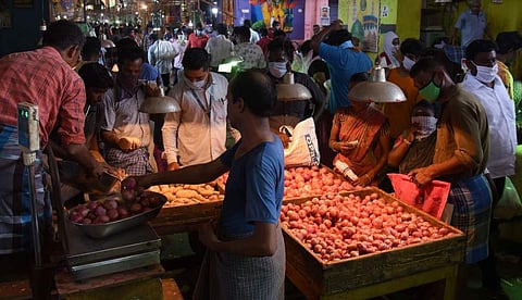 കൂടുതൽ കടകൾ തുറക്കാൻ അനുമതി, രാവിലെ ഏഴുമുതൽ വൈകിട്ട്‌ ഏഴുവരെ ; തുറക്കാവുന്നതും പാടില്ലാത്തവയും ഇവയൊക്കെ...