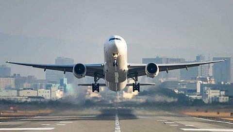 സാമ്പത്തിക പ്രയാസം നേരിടുന്ന പ്രവാസികളുടെ വിമാനക്കൂലി കേന്ദ്ര സർക്കാർ വഹിക്കണം; മുഖ്യമന്ത്രി