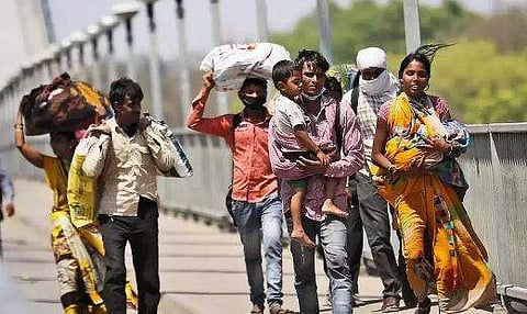 ഇതര സംസ്ഥാനങ്ങളിൽ കുടുങ്ങിയവരെ തിരിച്ചെത്തിക്കാൻ കേന്ദ്രാനുമതി; മുൻ​ഗണന ഇവർക്ക്