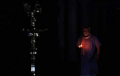 ദീപം കൊളുത്തല്‍ തീര്‍ത്തും അശാസ്ത്രീയം; പ്രധാനമന്ത്രിയെ ഏതിര്‍ക്കേണ്ടതില്ല; മുഖ്യമന്ത്രി