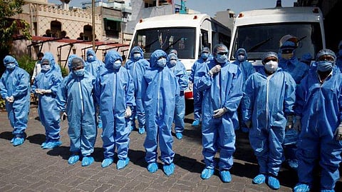 കൈയടികള്‍ വേണ്ട; പക്ഷെ ഞങ്ങളുടെ ശബ്ദം ഇല്ലാതാക്കരുത്; പ്രധാനമന്ത്രിയോട് ഡോക്ടര്‍മാര്‍