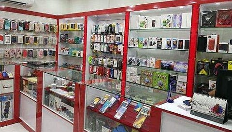 മൊബൈൽ ഷോപ്പുകൾ ഞായറാഴ്ചകളിൽ തുറക്കാം; വര്‍ക്ക്‌ഷോപ്പുകള്‍ ആഴ്ചയില്‍ രണ്ട് ദിവസം