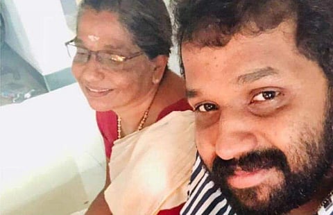 'എന്റെ മോൻ എന്നെ വിളിക്കുന്ന ഒരേ ഒരു ദിവസം ഇതാണ്!', ഇന്ന് ഞാൻ അമ്മിയമ്മ എന്ന് വിളിക്കുന്ന ആ അമ്മ പറഞ്ഞു 