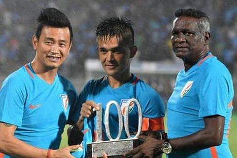 'അക്കാര്യത്തിൽ ബൂട്ടിയയോട് അസൂയയുണ്ട്; ഞാൻ നിർഭാ​ഗ്യവാനാണ്'- ഛേത്രിയോട് ഐഎം വിജയൻ (വീഡിയോ)