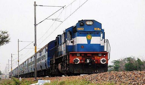 പാസഞ്ചര്‍ ട്രെയിന്‍ സര്‍വീസ് നീട്ടിവയ്ക്കണം; കേന്ദ്രത്തോട് സംസ്ഥാനങ്ങള്‍ 