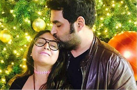 'ഞാൻ ജീവിക്കുന്നതിന് കാരണം നീയാണ്'; ഹിരൺമയിയുടെ നെറുകിൽ ചുംബിച്ച് ​ഗോപി സുന്ദർ