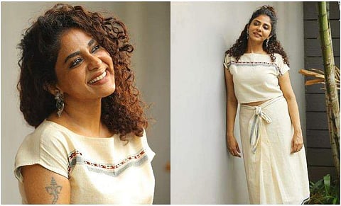 'മുണ്ടുടുത്ത ഞാൻ'; പൂർണിമയുടെ പുത്തൻ ഫാഷൻ പരീക്ഷണം, ചിത്രങ്ങൾ