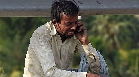 കോവിഡ് കാല ഇന്ത്യയുടെ നേര്‍ചിത്രമായി മാറിയ ആ മുഖം...; ഒടുവില്‍ അയാള്‍ ഭാര്യയേയും മകളേയും കണ്ടു