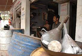 റേഷൻ കടകളുടെ പ്രവർത്തന സമയം നീട്ടി ; കേന്ദ്രസർക്കാരിന്റെ സൗജന്യ റേഷൻ വിതരണം തുടങ്ങി