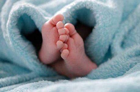 ജനിച്ചിട്ട് രണ്ട് ദിവസം മാത്രം; നവജാത ശിശു കോവിഡ് ബാധിച്ച് മരിച്ചു