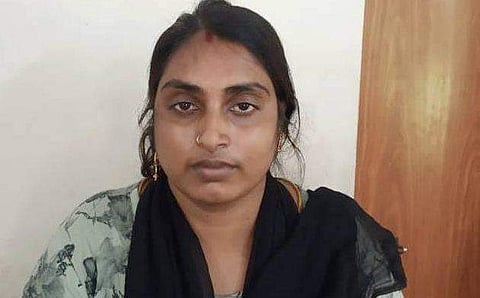 19 കാരിയെ പീഡിപ്പിച്ചു;  പലര്‍ക്കും കാഴ്ചവച്ചു;പെണ്‍വാണിഭ സംഘത്തിലെ യുവതി പിടിയില്‍