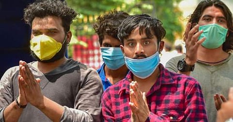 ഒരു മാസത്തിനിടെ രാജ്യത്ത് ജോലി നഷ്ടമായത് 12 കോടിയോളം പേര്‍ക്ക്