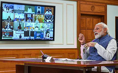 പ്രധാനമന്ത്രി വിവിധ സംസ്ഥാനങ്ങളിലെ മുഖ്യമന്ത്രിമാരുമായി ആശയ വിനിമയം നടത്തുന്നു