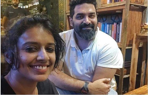 'ചുറ്റിനും വന്ന് കൂടുന്ന സകല നെഗറ്റിവിറ്റികളെയും പടിക്കല്‍ നിര്‍ത്തി നല്ലതിനെ മാത്രം ആസ്വദിക്കുന്നയാൾ'; ​ഗോപി സുന്ദറിനെക്കുറിച്ച് സിത്താര