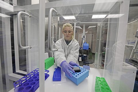 കൊറോണയെ തുരത്താന്‍​ ഗോമൂത്രം അല്ല വേണ്ടത്