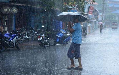 ഇന്നുകൂടി ശക്തമായ മഴ ; ബുധനാഴ്ച മുതല്‍ മഴമേഘങ്ങള്‍ പിന്‍വാങ്ങുമെന്ന് തമിഴ്‌നാട് വെതര്‍മാന്റെ പ്രവചനം