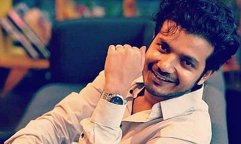 ഗെയിം കളിക്കാൻ കൂട്ടിന് കിട്ടിയത് ശ്രീനാഥ് ഭാസിയെ, ഞെട്ടി യുവാക്കൾ; പിടികൊടുക്കാതെ താരം; വിഡിയോ