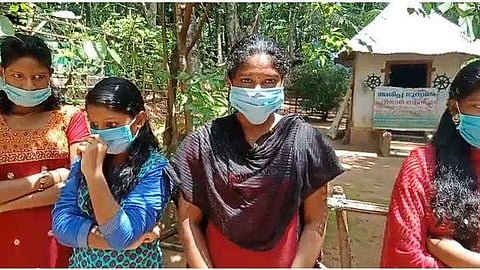 'സര്‍ക്കാര്‍ ഞങ്ങളോട് പക വീട്ടുകയാണ്; ഒരു കുട്ടിക്ക് പോലും വിദ്യാഭ്യാസം മുടങ്ങില്ലെന്ന് ആവര്‍ത്തിക്കുമ്പോള്‍ 32 വിദ്യാര്‍ത്ഥികള്‍ മിഴിച്ചുനില്‍ക്കുന്നു'