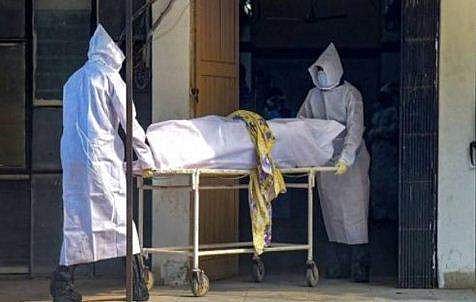 ഞെട്ടിക്കുന്ന സംഭവം; എട്ട് ദിവസമായി കാണാതായ കോവിഡ് രോഗിയുടെ മൃതദേഹം സര്‍ക്കാര്‍ ആശുപത്രിയിലെ ടോയ്‌ലറ്റില്‍; ദുരൂഹത