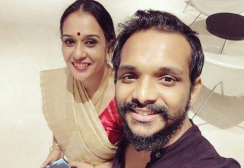 മാലാ പാർവതിയുടെ മകൻ അശ്ലീല സന്ദേശമയച്ചെന്ന ആരോപണവുമായി ട്രാൻസ്ജെന്റർ മേക്കപ്പ് ആർട്ടിസ്റ്റ്; മറുപടിയുമായി താരം