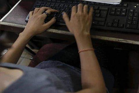 ഇന്ത്യക്കാരുടെ ഡാറ്റ ഉപയോ​ഗത്തിൽ വർധനവ്; ഒരു മാസം ഒരാൾ ഉപയോ​ഗിക്കുന്നത് 11 ജിബി