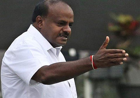 മനുഷ്യന്റെ ജീവന്‍ വച്ചുളള കളി അവസാനിപ്പിക്കണം, ബംഗളൂരു ബ്രസീല്‍ ആയി മാറും; പൂര്‍ണമായി അടച്ചിടാന്‍ കുമാരസ്വാമിയുടെ ആഹ്വാനം