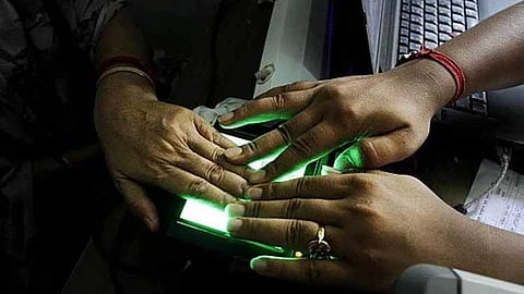 പെന്‍ഷന്‍കാരുടെ ശ്രദ്ധയ്ക്ക് ;  ലൈഫ് മസ്റ്ററിങ് പുനരാരംഭിക്കുന്നു ; ജൂലൈ 31 നകം പൂര്‍ത്തിയാക്കണം