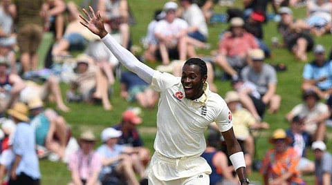 കുടുംബാംഗങ്ങള്‍ക്ക് കോവിഡ് ലക്ഷണം, ജോഫ്ര ആര്‍ച്ചറെ ടീമില്‍ നിന്ന് മാറ്റി നിര്‍ത്തി, വീണ്ടും ടെസ്റ്റ് നടത്തും