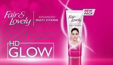 'ഇരുണ്ട മുഖമുളളവര്‍ക്ക് മുഖകാന്തി', വര്‍ണ വിവേചനമെന്ന് ആക്ഷേപം; ഫെയര്‍ ആന്റ് ലവ്‌ലിയുടെ പേര് മാറ്റുന്നു