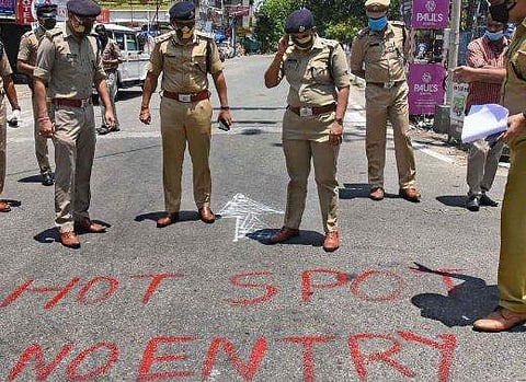 എറണാകുളത്തും ആലപ്പുഴയിലും പുതിയ ഹോട്ട് സ്പോട്ടുകൾ; ആകെ 114