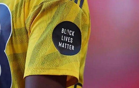 'ഇത് ഞങ്ങളുടെ കടമ', കറുത്തവര്‍ക്കായി വിന്‍ഡീസ് താരങ്ങളുടെ പ്രതിഷേധം; ഇംഗ്ലണ്ട് ടെസ്റ്റിനിറങ്ങുന്നത് ഇങ്ങനെ 