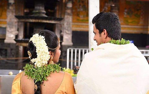 ഗുരുവായൂർ ക്ഷേത്രത്തിൽ വിവാഹം നാളെ മുതൽ, ഇന്ന് ബുക്കിങ് തുടങ്ങും; താലിപൂജ ഉണ്ടാകില്ല, നിയന്ത്രണങ്ങൾ ഇങ്ങനെ 