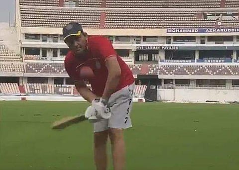 20 വര്‍ഷത്തിന് ശേഷം ആ മാജിക് റിസ്റ്റി ഫ്‌ലിക്‌സ്! അസ്ഹറുദ്ദീന്‍ വീണ്ടും ബാറ്റെടുത്തതോടെ ത്രില്ലടിച്ച് ആരാധകര്‍