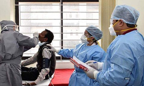 സമ്പർക്കം വഴി കൂടുതൽ രോ​ഗികൾ; ആരോ​ഗ്യ പ്രവർത്തകർക്ക് രോ​ഗം; പാലക്കാട്ട് സ്ഥിതി ​ഗുരുതരം