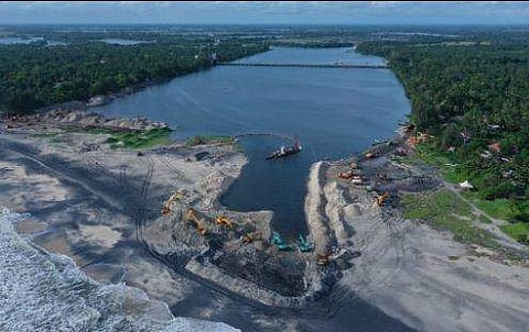 കെഎംഎംഎൽ ജീവനക്കാർക്ക് കോവിഡ്; 104 പേർ നിരീക്ഷണത്തിൽ; സമരം അവസാനിപ്പിച്ചു