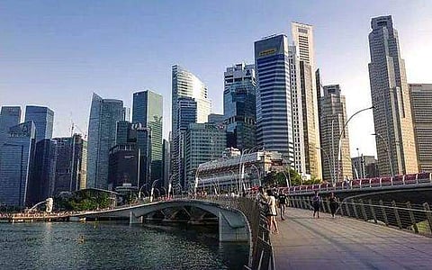 കോവിഡ് നിയന്ത്രണങ്ങൾ ലംഘിച്ചു; 10 ഇന്ത്യക്കാരെ സിം​ഗപ്പുർ നാടുകടത്തി; ഇനി രാജ്യത്തേക്ക് പ്രവേശനമില്ല