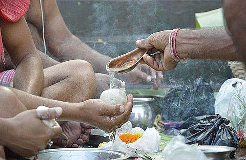 കർക്കിടക വാവുബലിയിടാൻ ആളുകൾ കൂട്ടംകൂടുരുത്; ചടങ്ങുകൾ വീട്ടിൽ നടത്താൻ ഡിജിപിയുടെ നിർദ്ദേശം