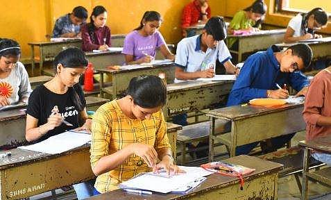 കോപ്പിയടി ഒരേസമയം മോഷണവും വഞ്ചനയുമാണ്