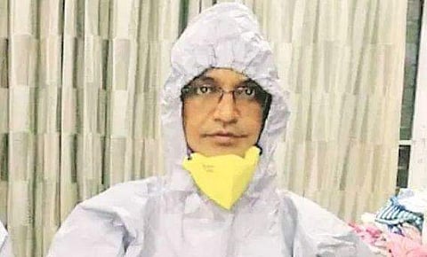 ഒരു ദിവസം പോലും അവധിയെടുക്കാതെ ആശുപത്രിയില്‍; കോവിഡിനെതിരായ പോരാട്ടത്തില്‍ മുന്‍നിരയില്‍നിന്ന ഡോക്ടര്‍ വൈറസ് ബാധ മൂലം മരിച്ചു