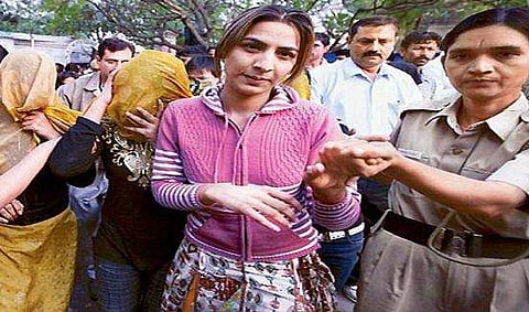 മാറിടത്തിൽ മുളക് പൊടി തേച്ചും ലഹരി മരുന്ന് കുത്തിവച്ചും ക്രൂരമായ പീഡനം; സെക്സ് റാക്കറ്റ് നടത്തിപ്പുകാരി സോനു പഞ്ചബന് കഠിന തടവ്