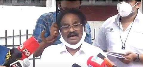 കേരളം പൂരം കാണാനിരിക്കുന്നതേയുള്ളൂ ; ഞങ്ങളുടെ കയ്യിലും കുറേ ആയുധങ്ങളൊക്കെയുണ്ട് :  മന്ത്രി ബാലന്‍